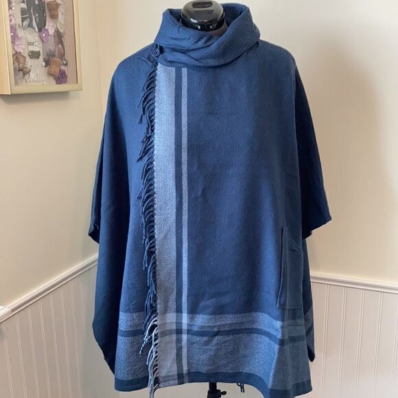 ECHO Button Collar Fringe Wrap Shawl Blue OS NWT - Picture 1 of 9